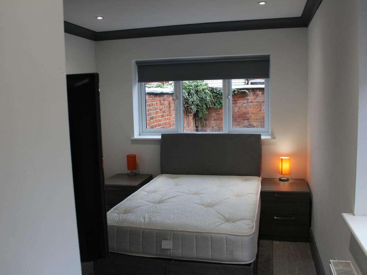 Townhouse Plus @ 282 Walthall Street Crewe Exterior foto